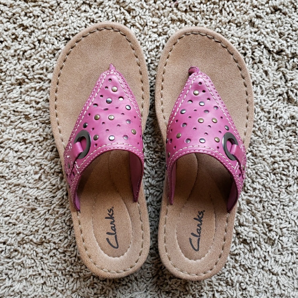 Clarks pink sandals size 6